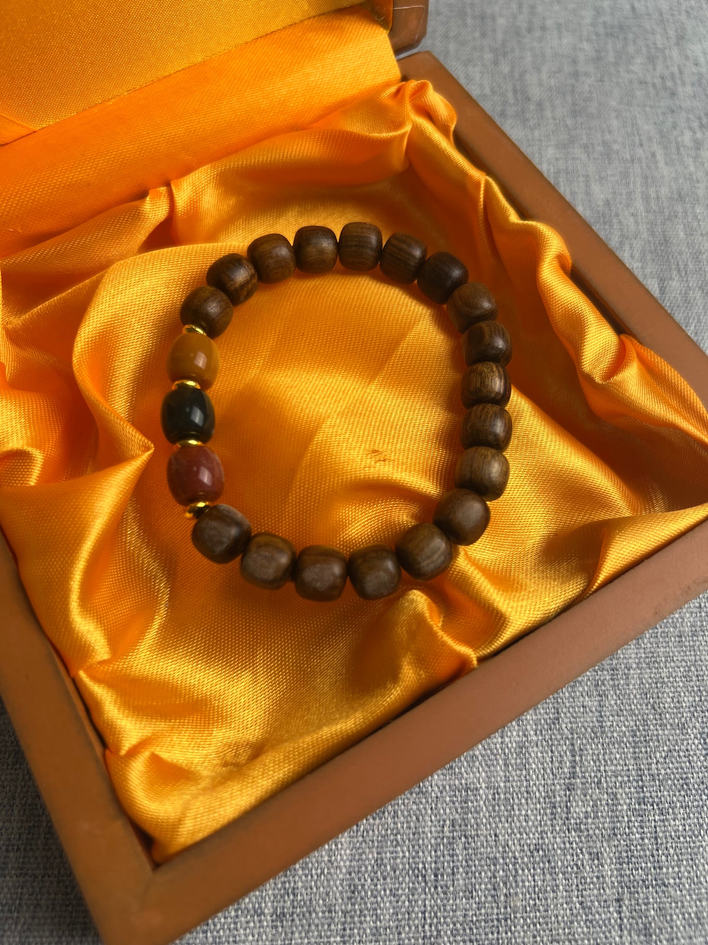 XD2212 Bracelet  Yellow Pear Wood Bracelet 0.9Without Gift Box