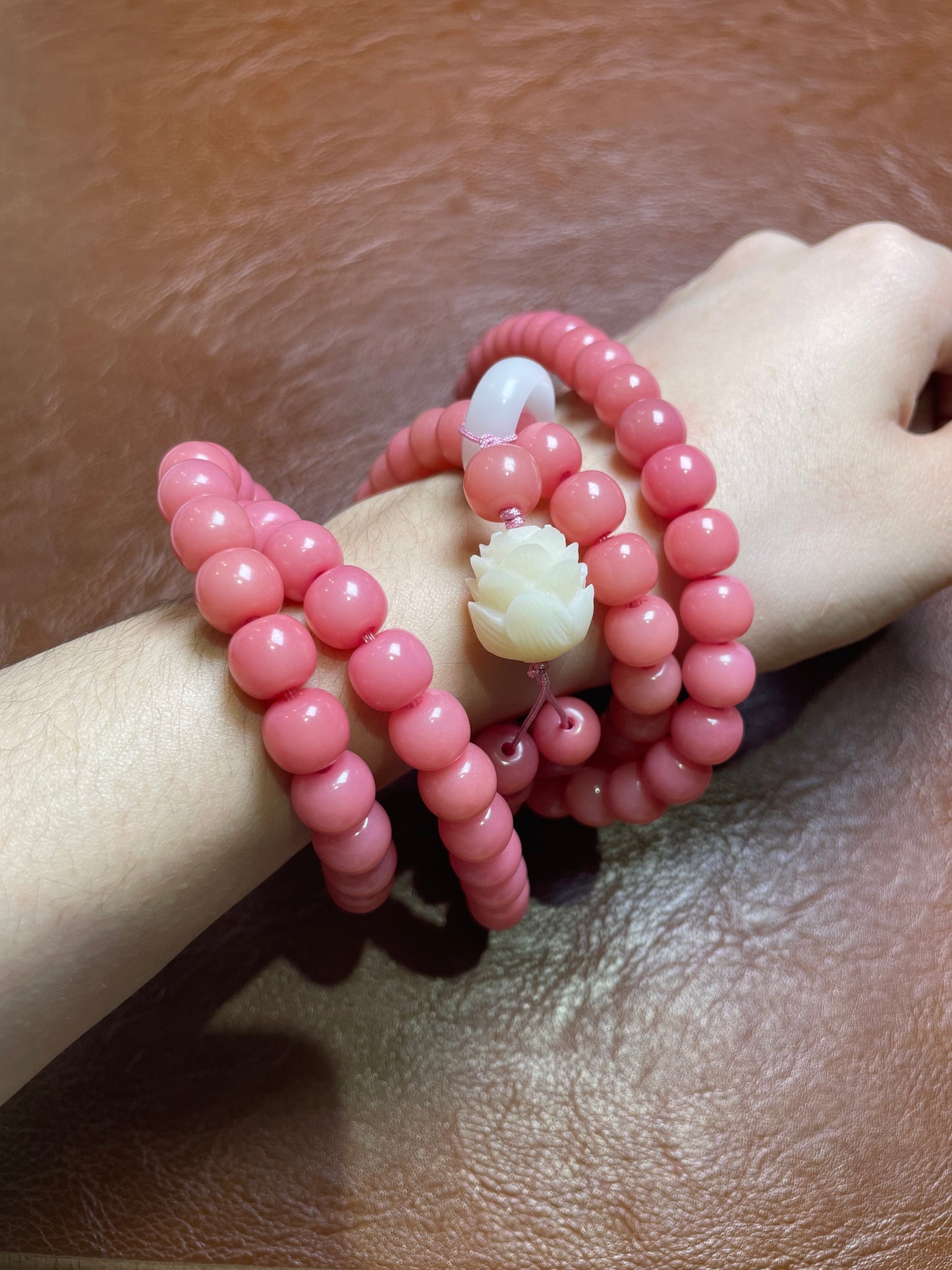 XD2671 Bracelet Peach-red lotus 10mm beads 108 pieces without gift box