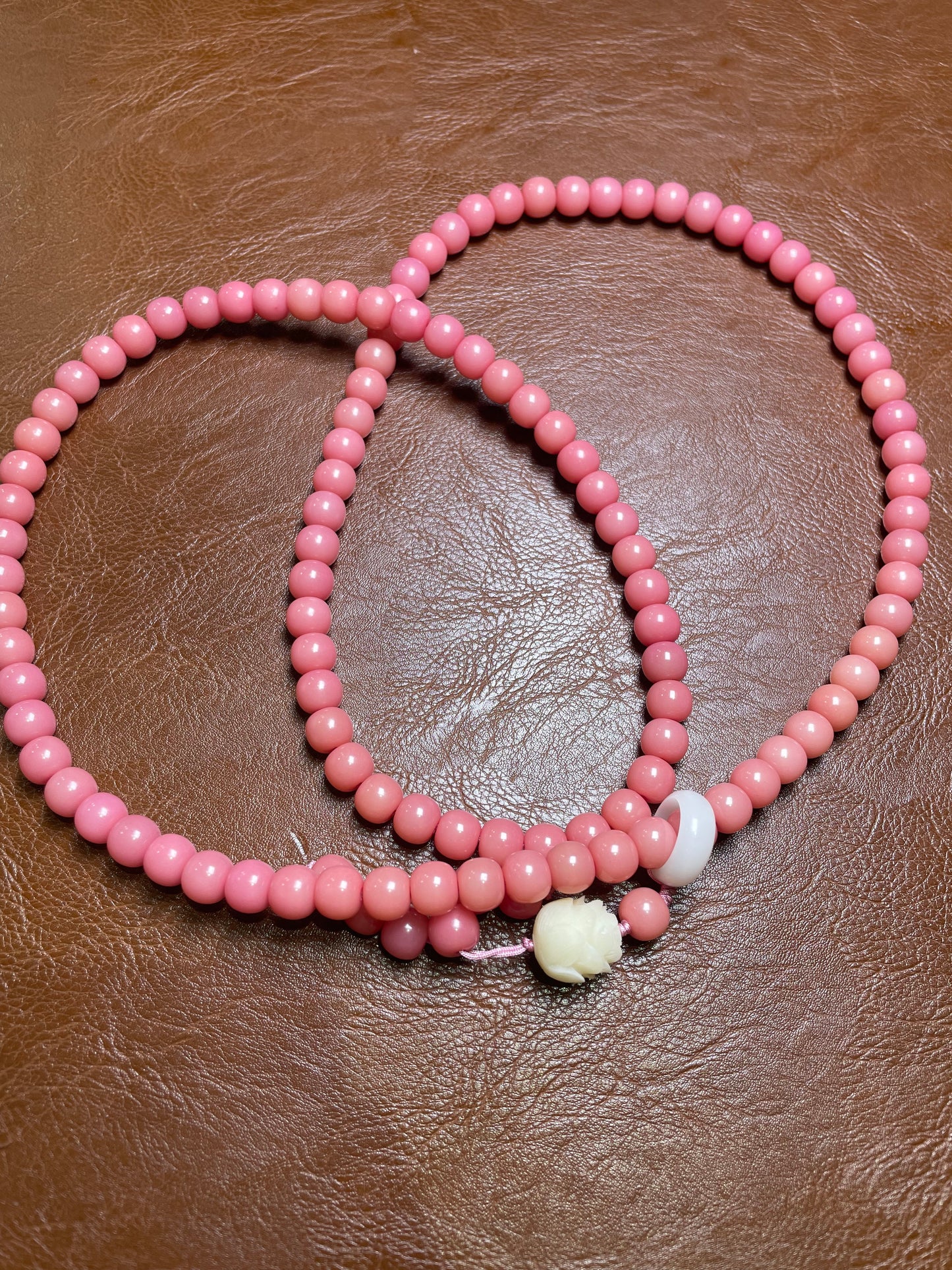 XD2671 Bracelet Peach-red lotus 10mm beads 108 pieces without gift box