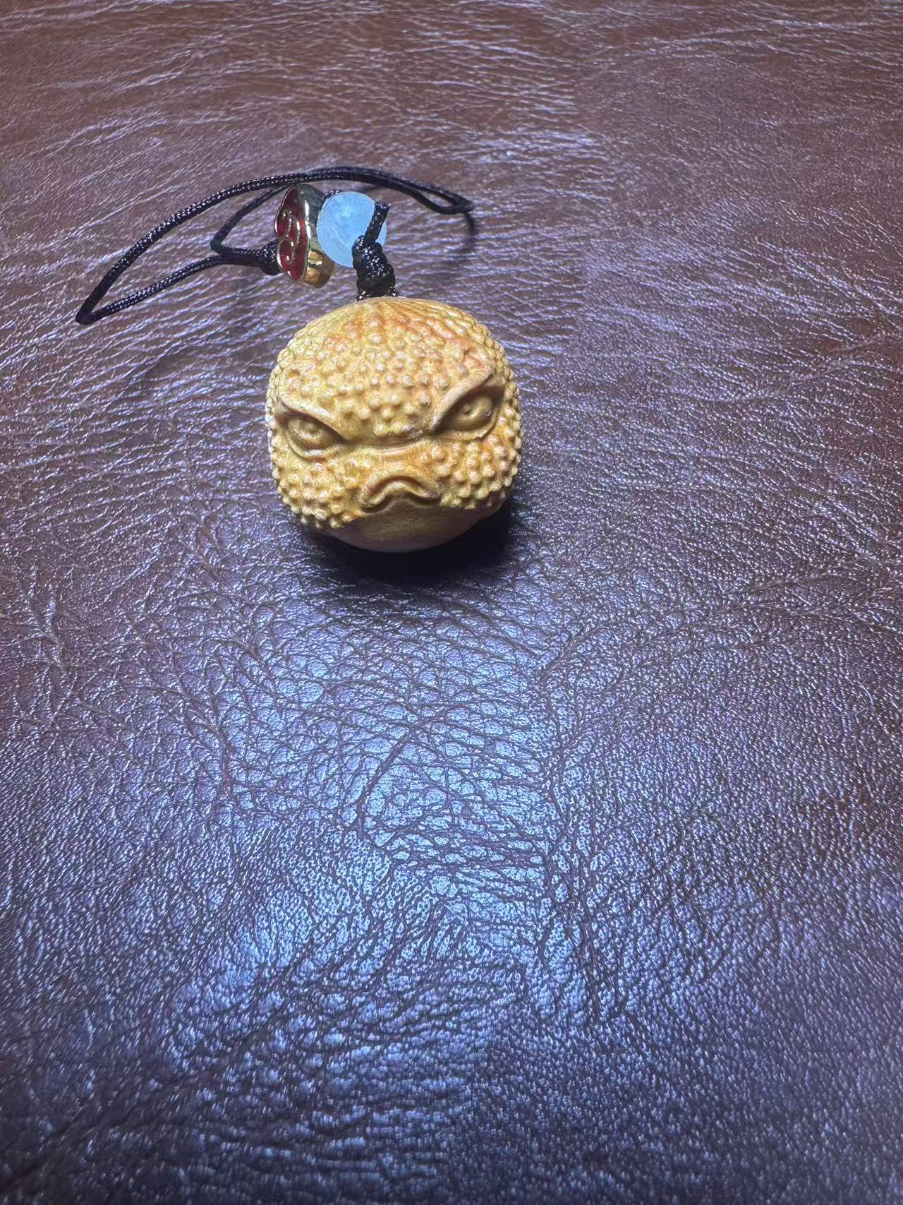 K5 Bracelet  mobile phone pendant, gold thread nanmu drop