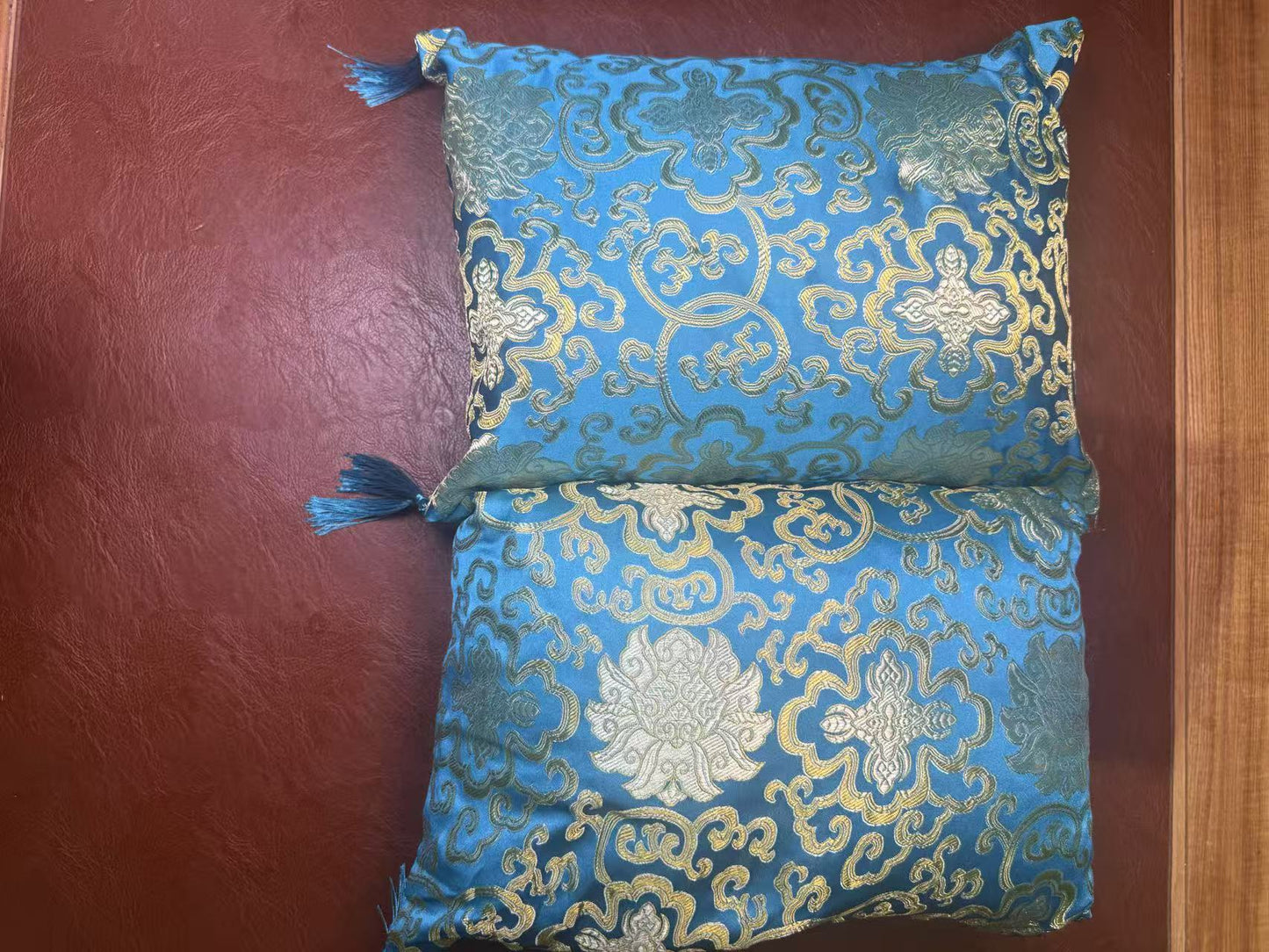 pillow L1 Pure wood shavings  A Pair