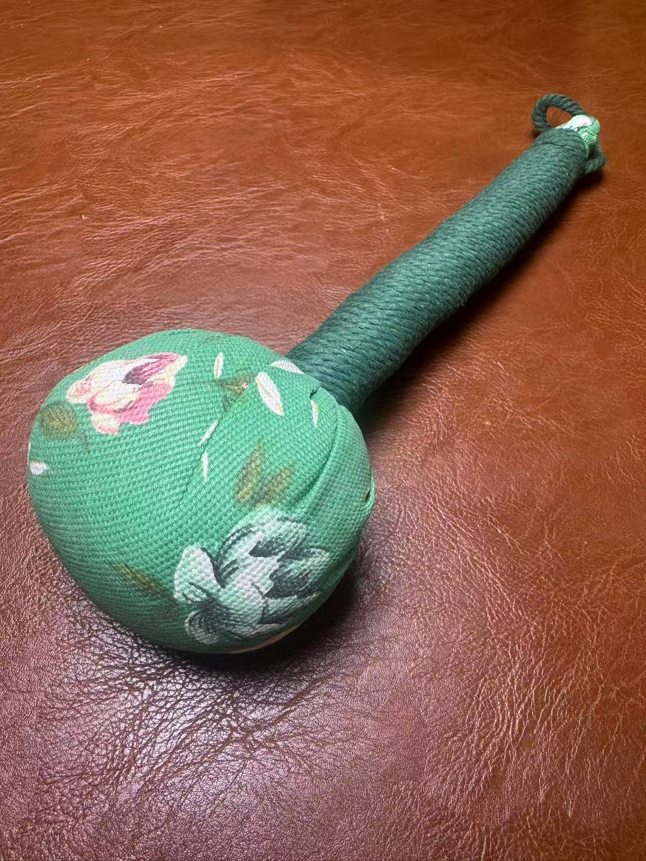 xd2641 Bracelet  Massage hammer