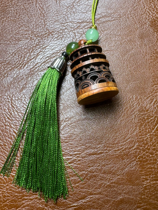 XD2379;Bracelet  Fine quality Huanghuali pendantfor cultural play