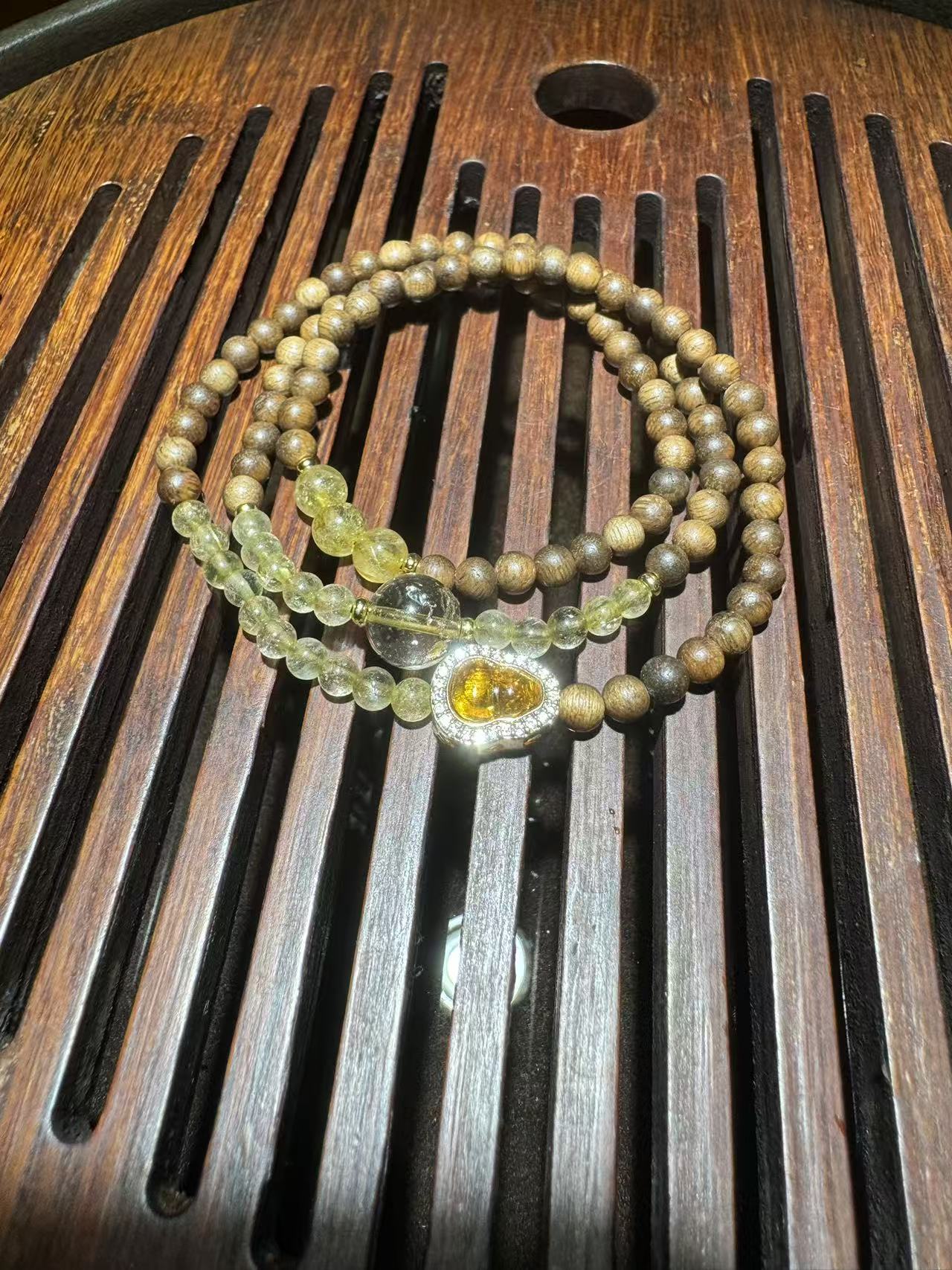 Sandalwood; Fine quality cultural playbeads XD2604 Bracelet