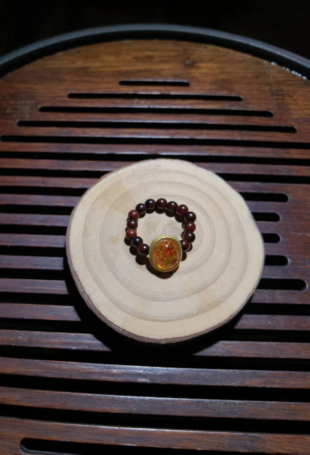 XD2582 Bracelet Small leaf purple sandalwoodhandle piece